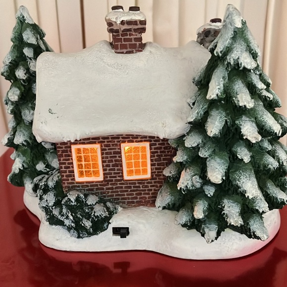 Thomas Kinkade “Painter of Light” Collectible Lighted “A Village Of Christmas” - Picture 3 of 10